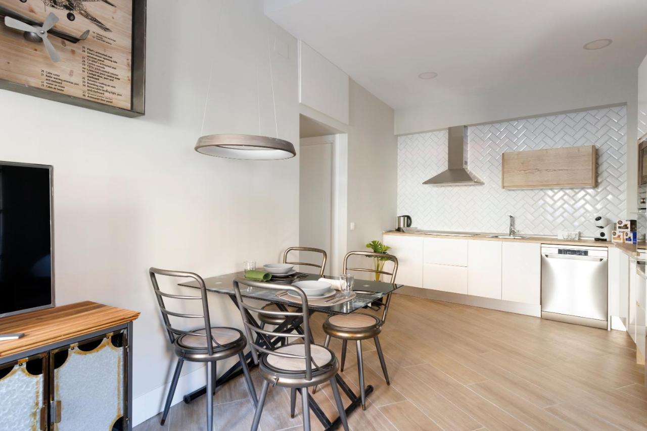 Apartamento Deluxe El Avión Alcalá de Henares Exterior foto