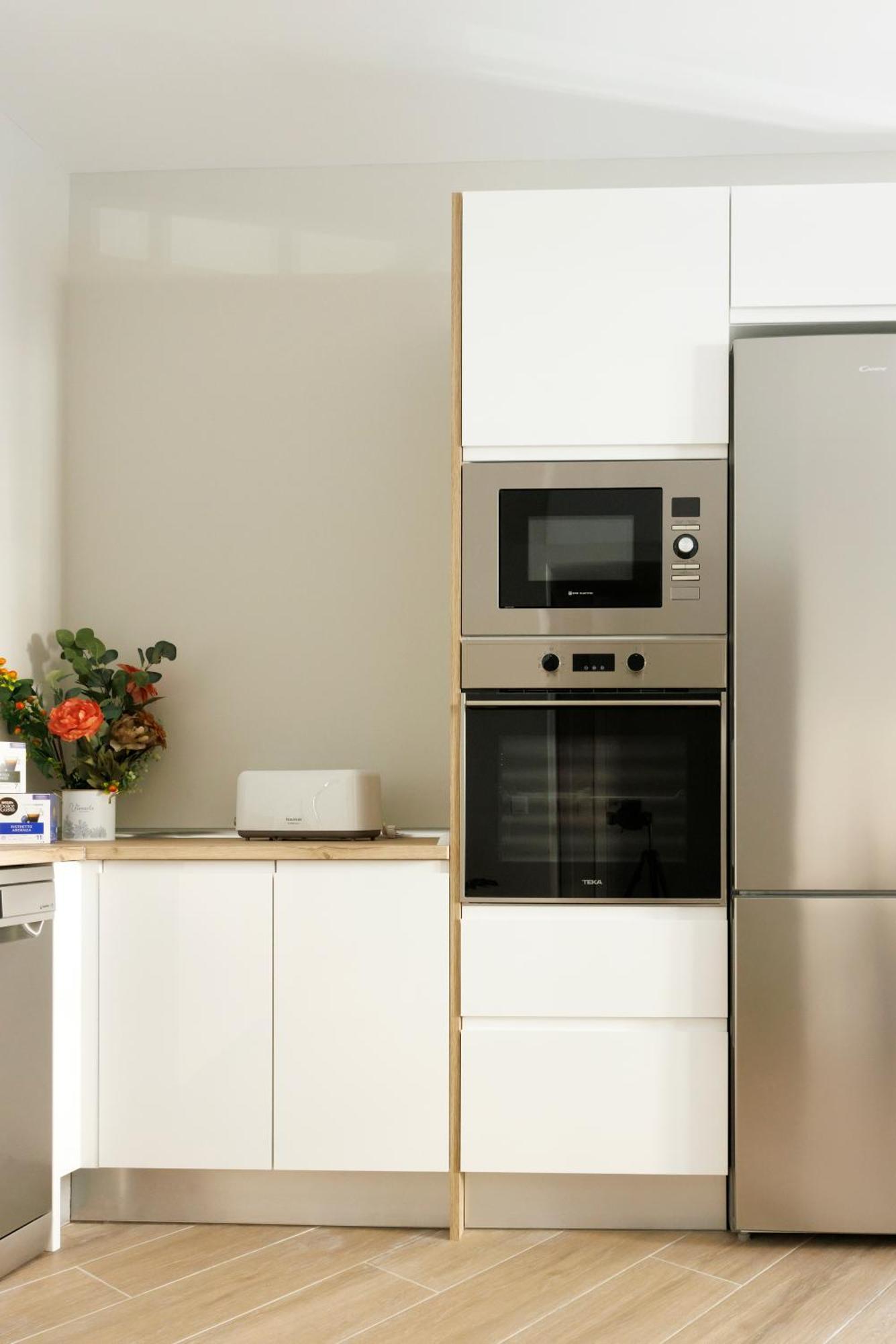 Apartamento Deluxe El Avión Alcalá de Henares Exterior foto